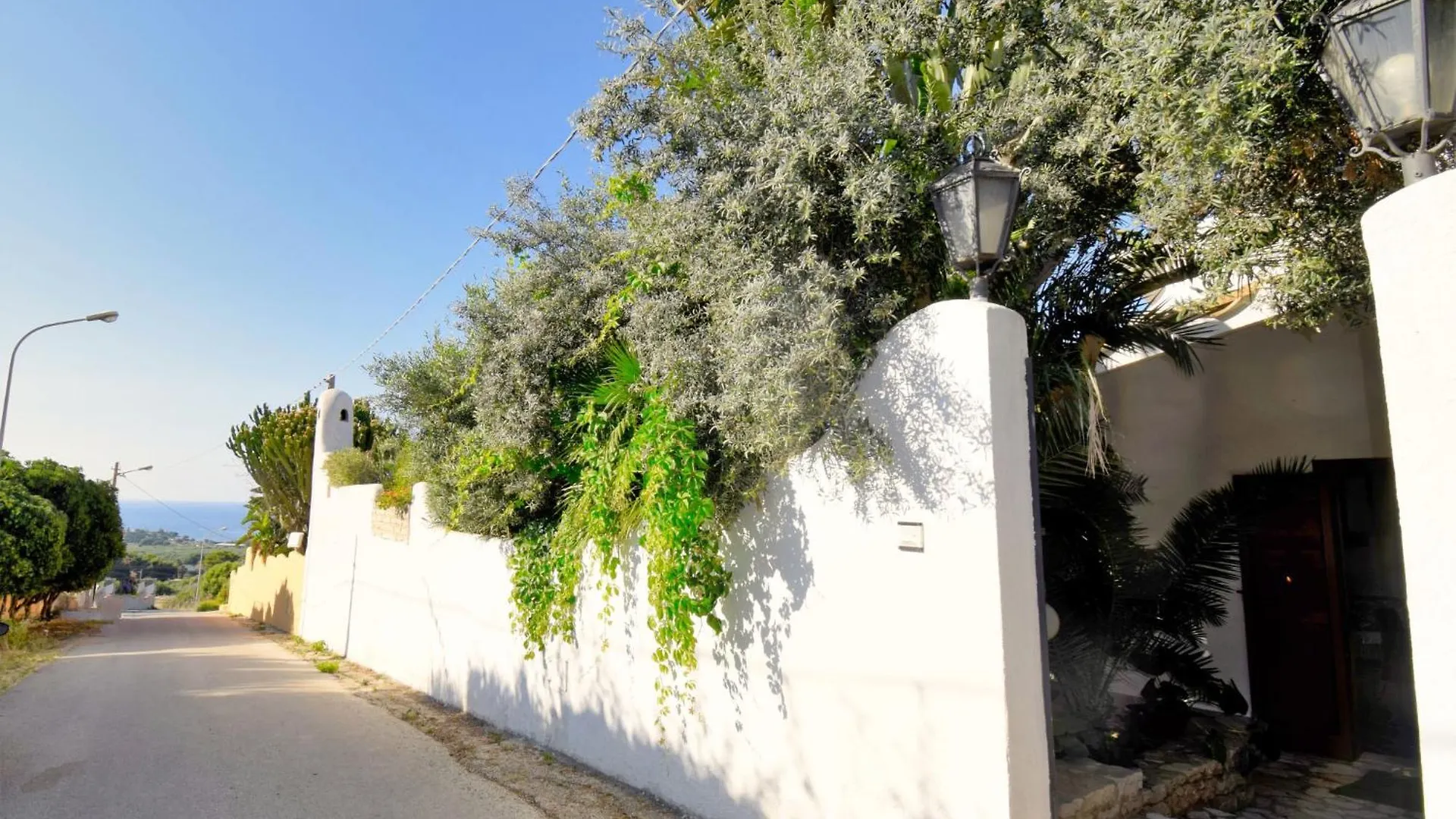 Villa Le Palme By Interhome Valderice