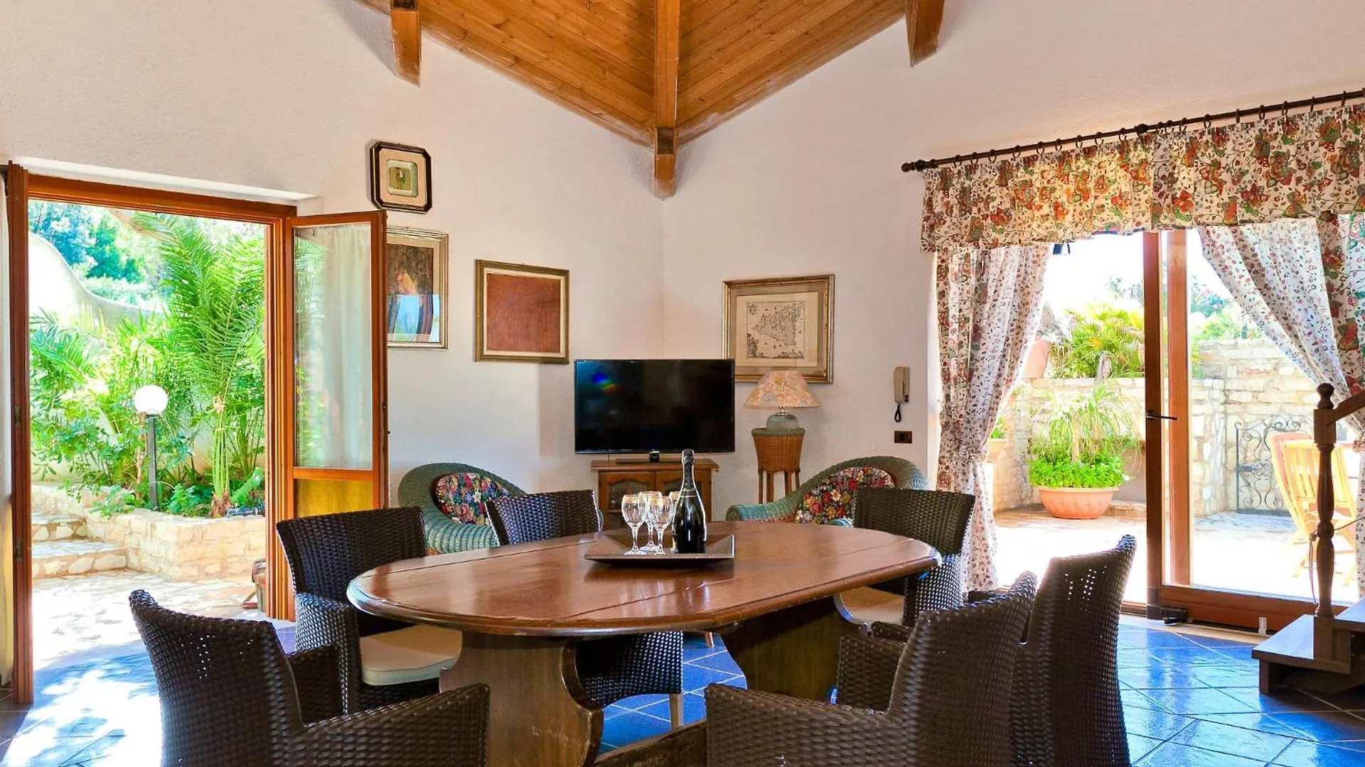 Villa Le Palme By Interhome Valderice